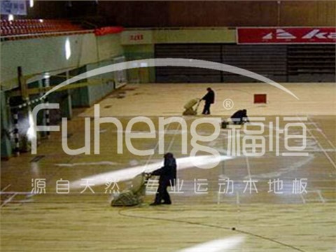体育木地板翻新