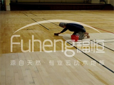 体育木地板翻新